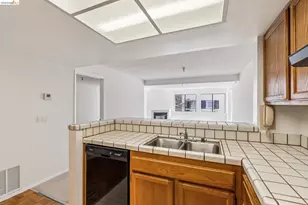 545 Pierce St, Albany, CA 94706 - Photo 14