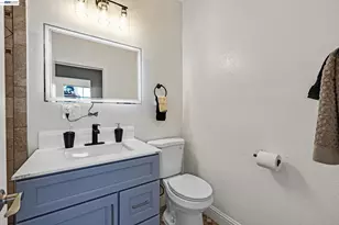 2248 22nd St, Oakland, CA 94606 - Photo 14