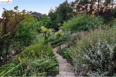 12131 Skyline Blvd, Oakland, CA 94619 - Photo 54