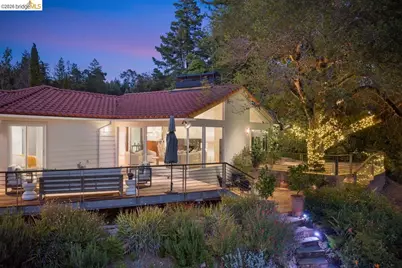 12131 Skyline Blvd, Oakland, CA 94619 - Photo 46