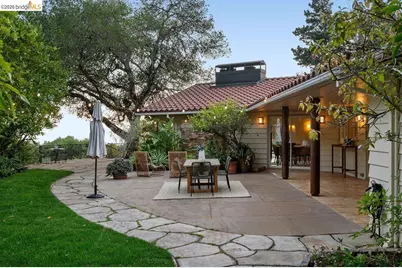 12131 Skyline Blvd, Oakland, CA 94619 - Photo 52