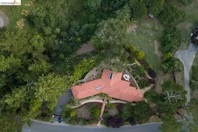 12131 Skyline Blvd, Oakland, CA 94619 - Photo 58