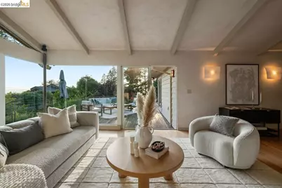 12131 Skyline Blvd, Oakland, CA 94619 - Photo 8