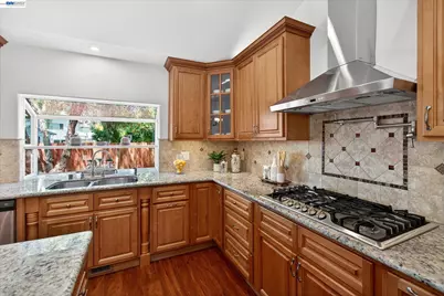 811 Seville Pl, Fremont, CA 94539 - Photo 10