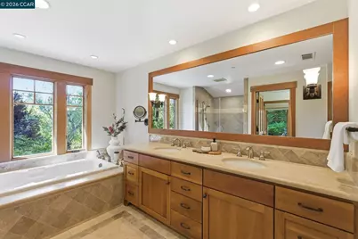 30 Greenwood Ct, Orinda, CA 94563 - Photo 44