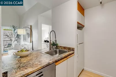 3183 Wayside Plz #307, Walnut Creek, CA 94597 - Photo 26