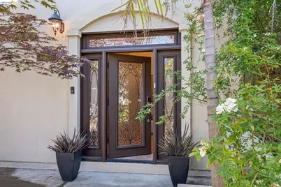 6929 Bristol Dr, Berkeley, CA 94705 - Photo 2