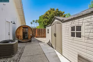 2941 Roundhill Rd, Alamo, CA 94507 - Photo 82