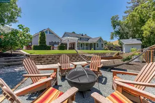 275 Deerfield Dr, Moraga, CA 94556 - Photo 52