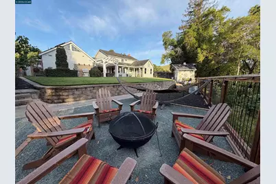 275 Deerfield Dr, Moraga, CA 94556 - Photo 54