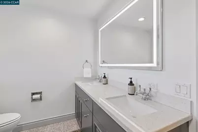 275 Deerfield Dr, Moraga, CA 94556 - Photo 32