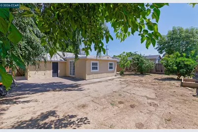252 Madison Ave, Bay Point, CA 94565 - Photo 18