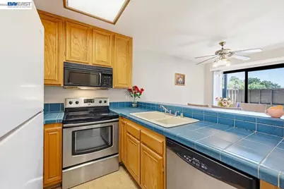 263 Famoso Plz, Union City, CA 94587 - Photo 14