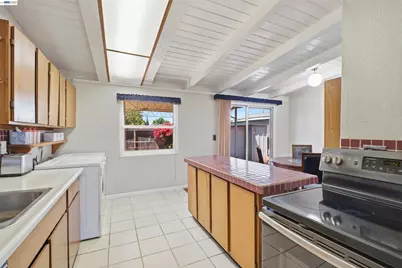 4311 Cahill St, Fremont, CA 94538 - Photo 8