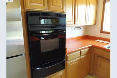 8155 Elgin Ln, Dublin, CA 94568 - Photo 10