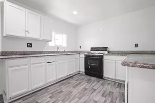 941 Burkett Ave, Stockton, CA 95205 - Photo 32