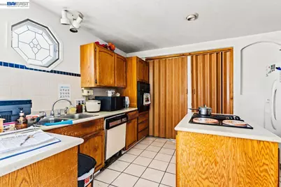 674 Gleneagle Ave, Hayward, CA 94544 - Photo 16