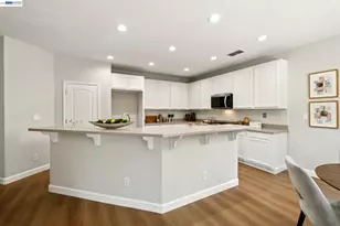 300 American Farms Ave, Lathrop, CA 95330 - Photo 20
