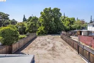3435 Dimond Ave, Oakland, CA 94602 - Photo 6