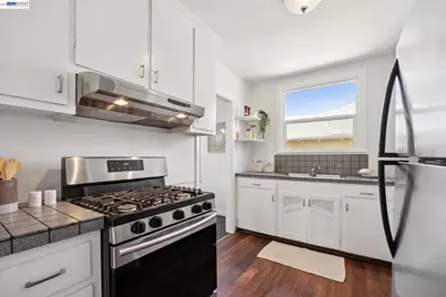 3039 Kansas St, Oakland, CA 94602 - Photo 16