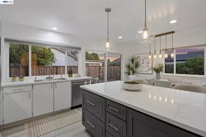 37825 Goldenrod Dr, Newark, CA 94560 - Photo 18