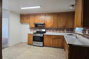 6933 Kermit Ln, Stockton, CA 95207 - Photo 12
