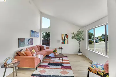 4900 Fairmont Ct, Fairfield, CA 94534 - Photo 6