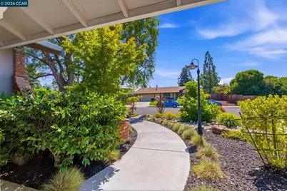 5181 Greenmeadow Dr, Concord, CA 94521 - Photo 14