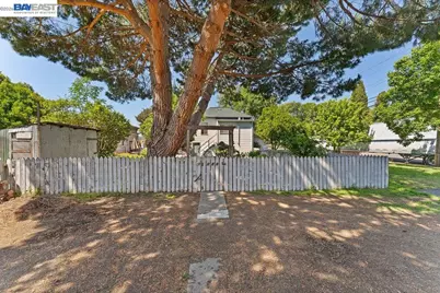 1086 Delano St, San Lorenzo, CA 94580 - Photo 38