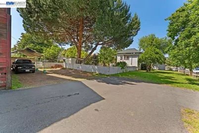 1086 Delano St, San Lorenzo, CA 94580 - Photo 40