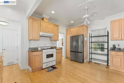 1086 Delano St, San Lorenzo, CA 94580 - Photo 10