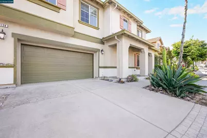 2138 Yellow Rose Cir, Fairfield, CA 94534 - Photo 4