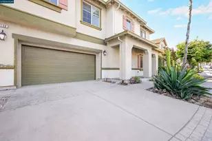 2138 Yellow Rose Cir, Fairfield, CA 94534 - Photo 4
