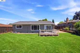 1087 Jensen Dr, Pittsburg, CA 94565 - Photo 22