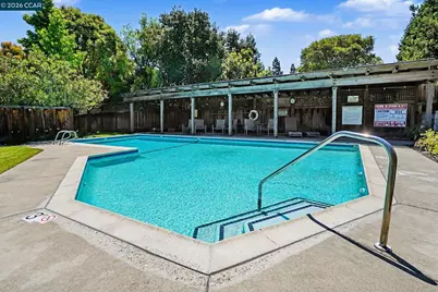 2042 Lost Lake Pl, Martinez, CA 94553 - Photo 22