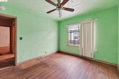 8115 Iris St, Oakland, CA 94605 - Photo 18