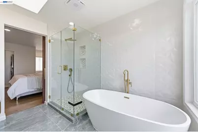 5137 Fairfax Ave, Oakland, CA 94601 - Photo 26