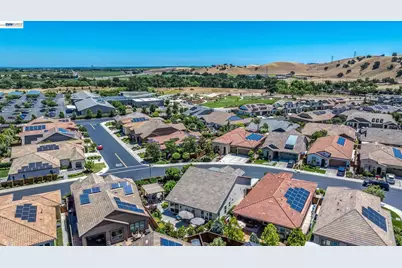 2105 Rioja Way, Brentwood, CA 94513 - Photo 2