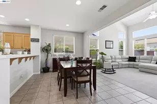 6845 New Melones Cir, Discovery Bay, CA 94505 - Photo 18