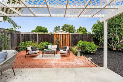 339 Avenida Nogales, San Jose, CA 95123 - Photo 36