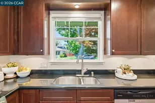 1306 Mariposa St, Vallejo, CA 94590 - Photo 14