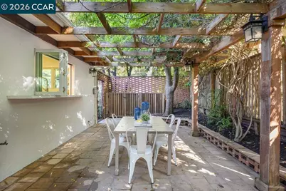32 Las Vegas Road, Orinda, CA 94563 - Photo 20