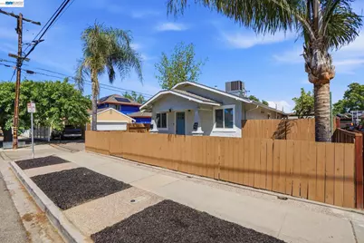 114 C St, Tracy, CA 95376 - Photo 4