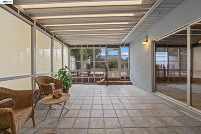 20048 Sapphire St, Castro Valley, CA 94546 - Photo 34