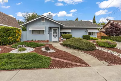 20048 Sapphire St, Castro Valley, CA 94546 - Photo 2