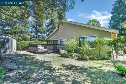 2200 Forsythia Way, Martinez, CA 94553 - Photo 26