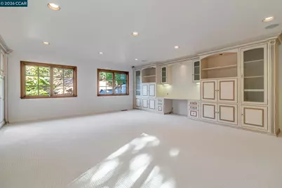 74 Yarrow Valley Ln, Orinda, CA 94563 - Photo 20