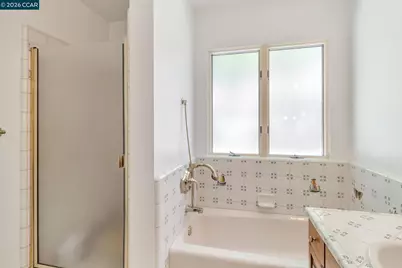 74 Yarrow Valley Ln, Orinda, CA 94563 - Photo 36
