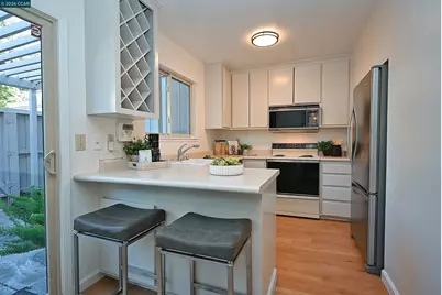 1288 Pine Creek Way Apt C, Concord, CA 94520 - Photo 6