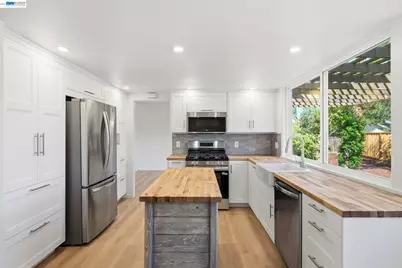 861 Saint John Cir, Concord, CA 94518 - Photo 18